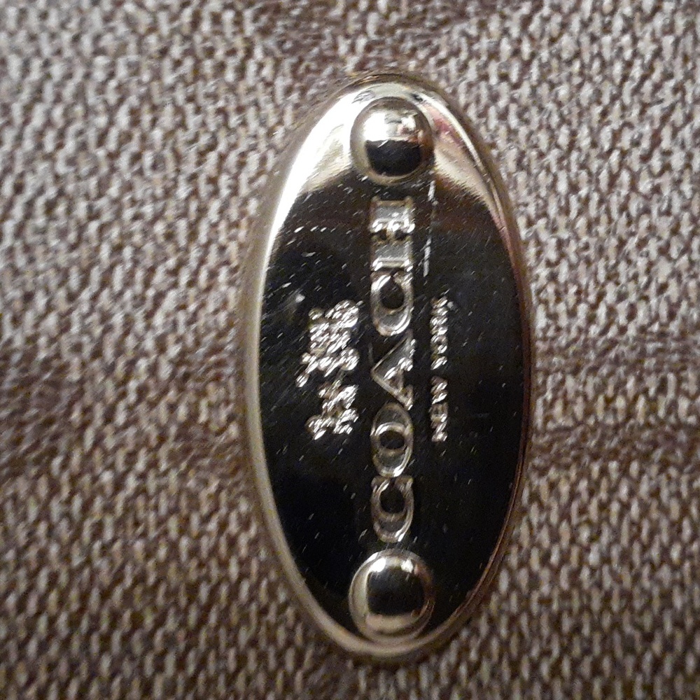 coach shoulder bag - Picture 9 of 9